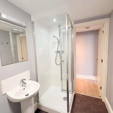 Beautiful - Whiteladies Road *