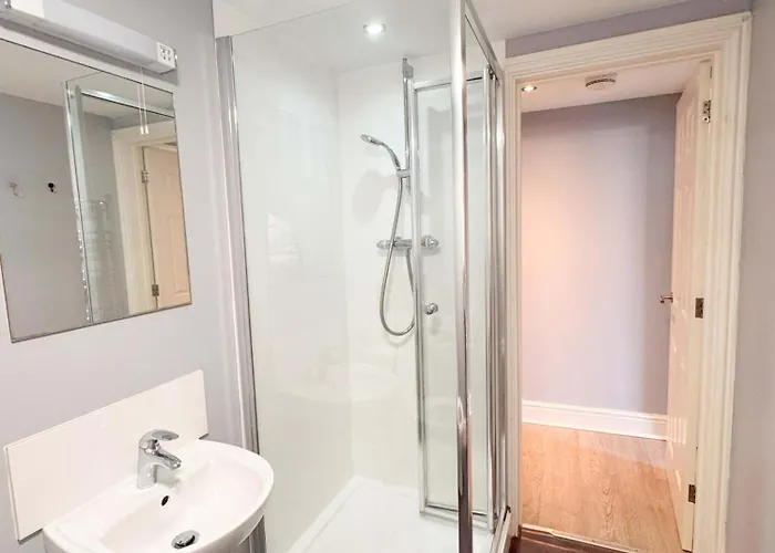 Beautiful - Whiteladies Road *